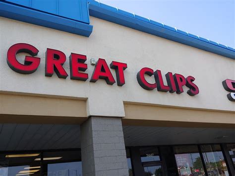Join a locally owned Great Clips salon, the world's largest salon brand, and be one of the GREATS Whether you're new to the industry or have years behind the opportunities. . Great clips schaumburg
